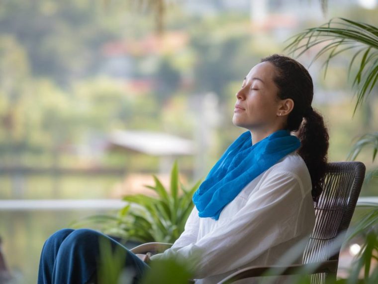 « Comment intégrer la méditation pleine conscience dans votre routine quotidienne pour réduire le stress »